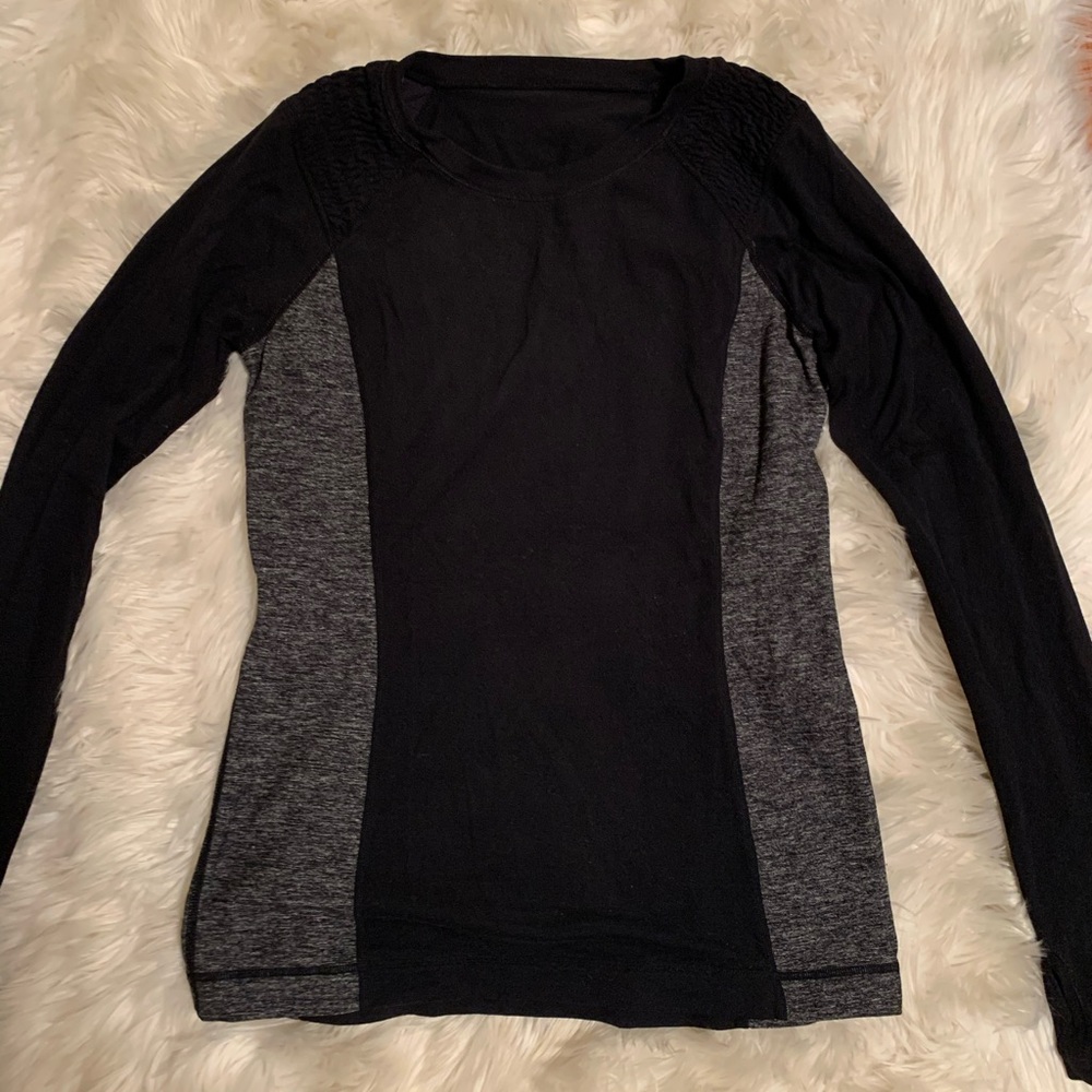 Lululemon long sleeve shirt, size 8